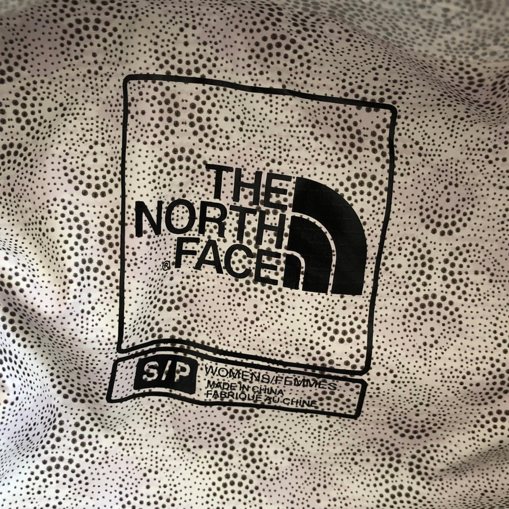 The North Face Pink and White Zip Up Jacket - Picture 6 of 7